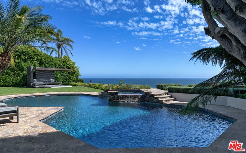 29020 Cliffside Drive