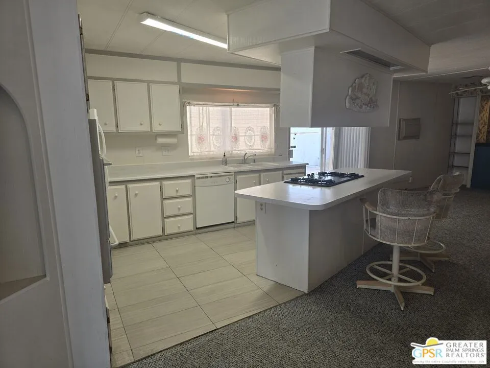 Cathedral City, California 92234, United States, 2 Bedrooms Bedrooms, ,2 BathroomsBathrooms,Residential,Active,190661