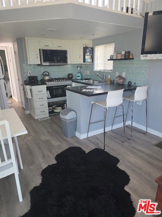 84136 Avenue 44 372