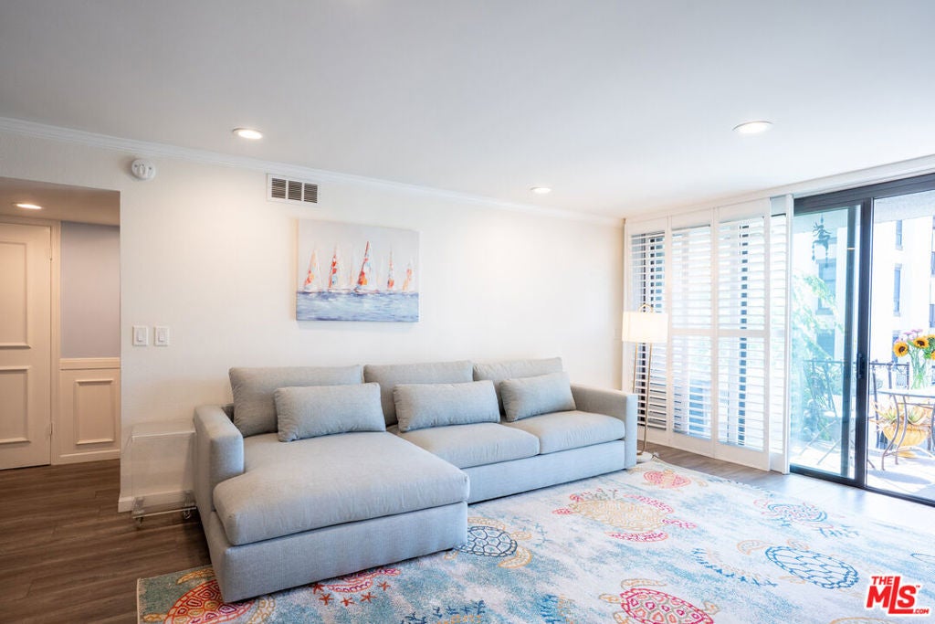 8145 Redlands Street 205