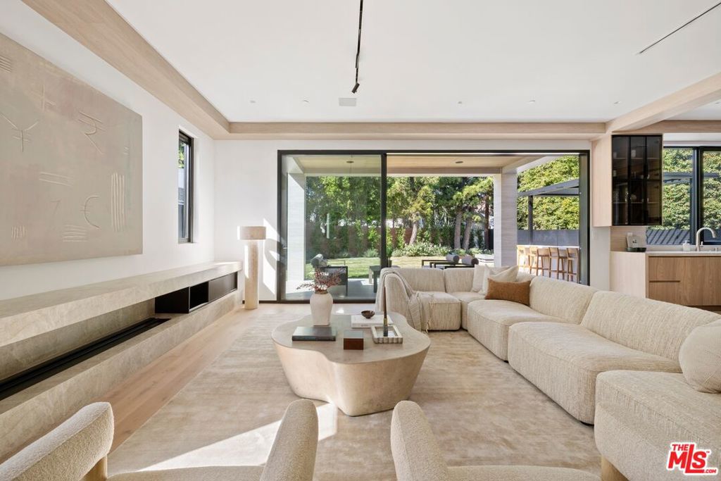 3022 Patricia Avenue