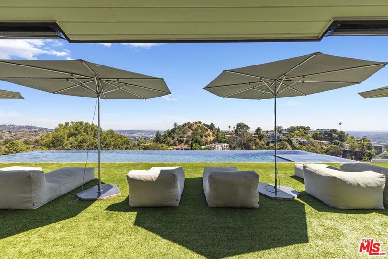 2402 Carman Crest Drive