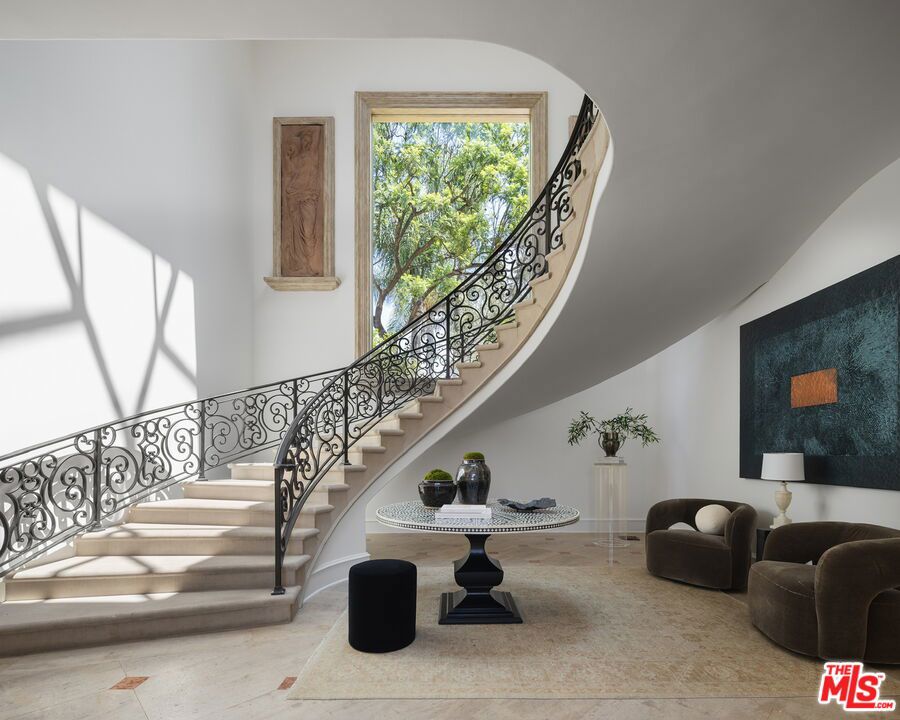 Properties 2 3364 Clerendon Road