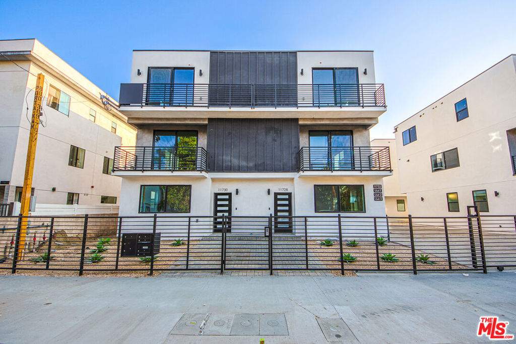 11734 Gilmore Street