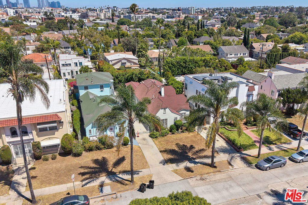 810 S Norton Avenue