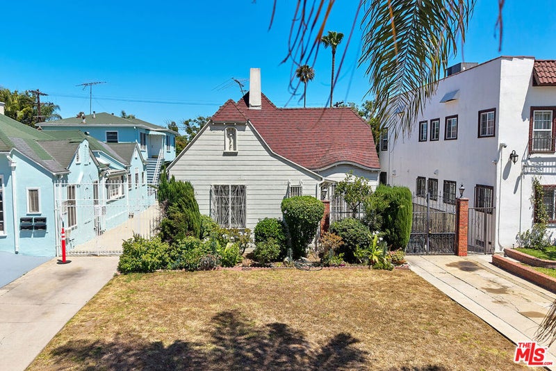 810 S Norton Avenue