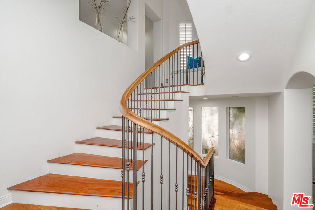 Properties 1 5734 Celedon