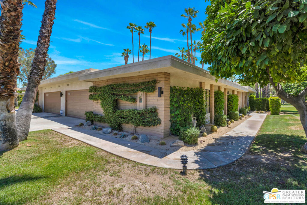 2425 Silver Oak Circle