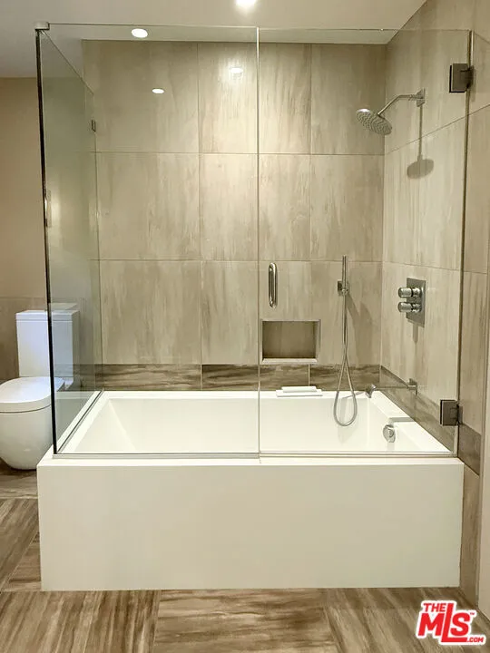 Studio City, California 91604, United States, 3 Bedrooms Bedrooms, ,3 BathroomsBathrooms,Residential,Active,148253