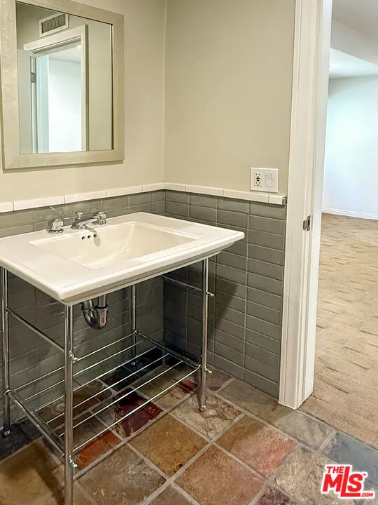 Studio City, California 91604, United States, 3 Bedrooms Bedrooms, ,3 BathroomsBathrooms,Residential,Active,148253