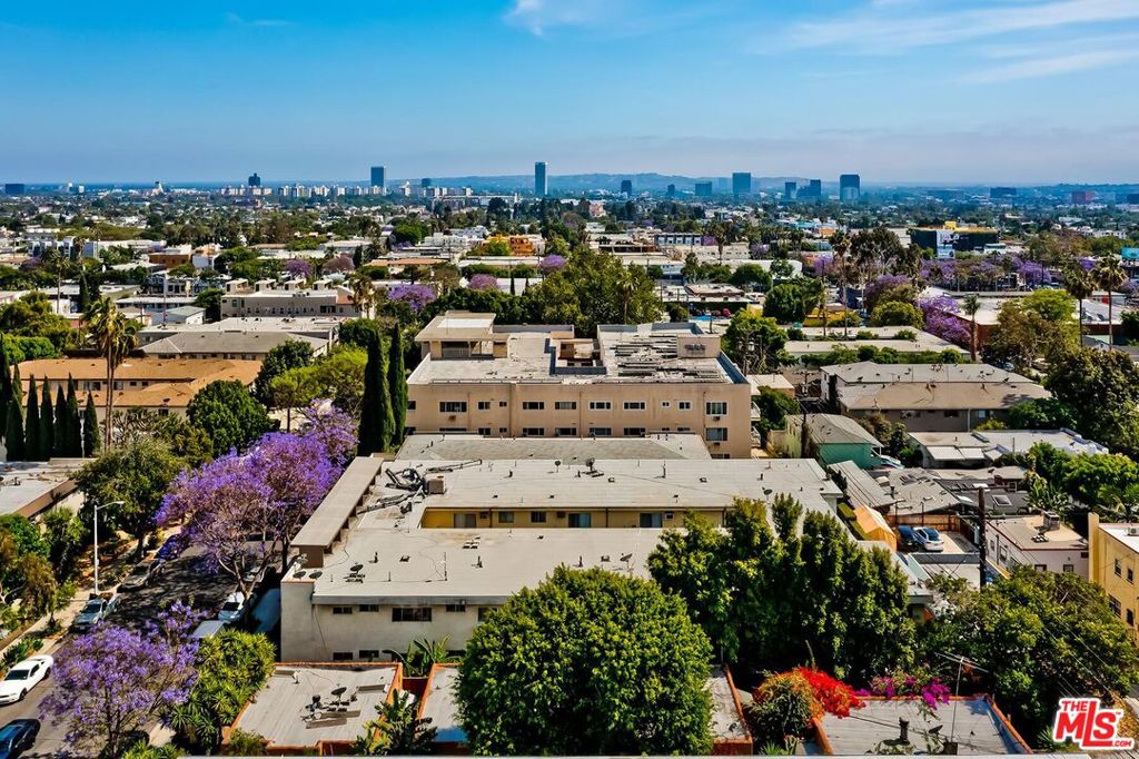 1223 N Ogden Drive