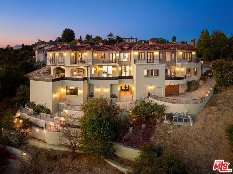 2695 Shady Ridge Lane