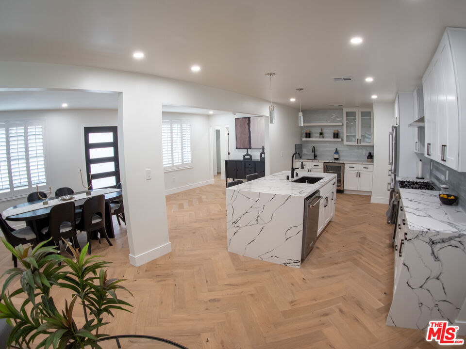 Properties 4 317 Clarkview Drive
