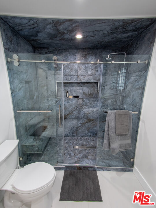 Properties 2 317 Clarkview Drive