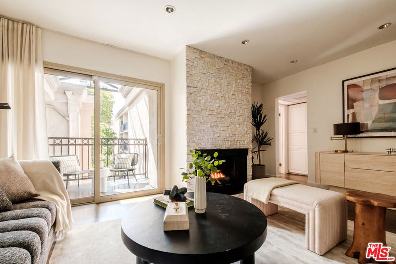 141 S Clark Drive 404