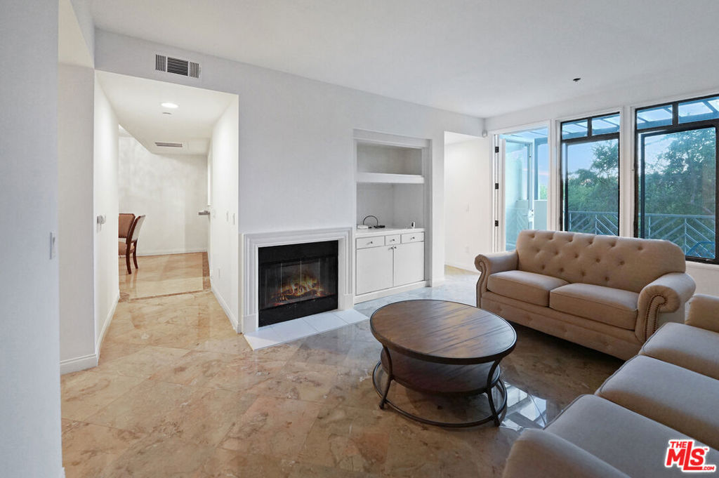 5625 Crescent Parkway 335