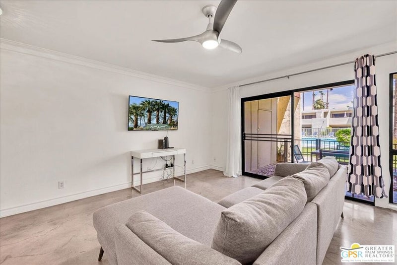 1655 E Palm Canyon Drive 609
