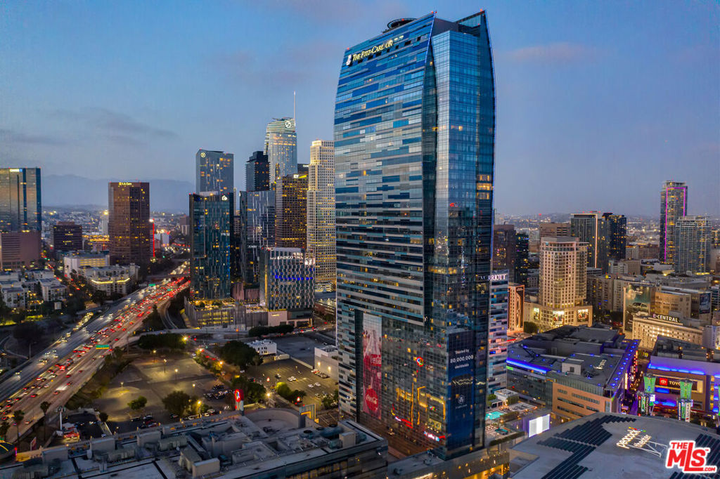 900 W Olympic Boulevard 49C