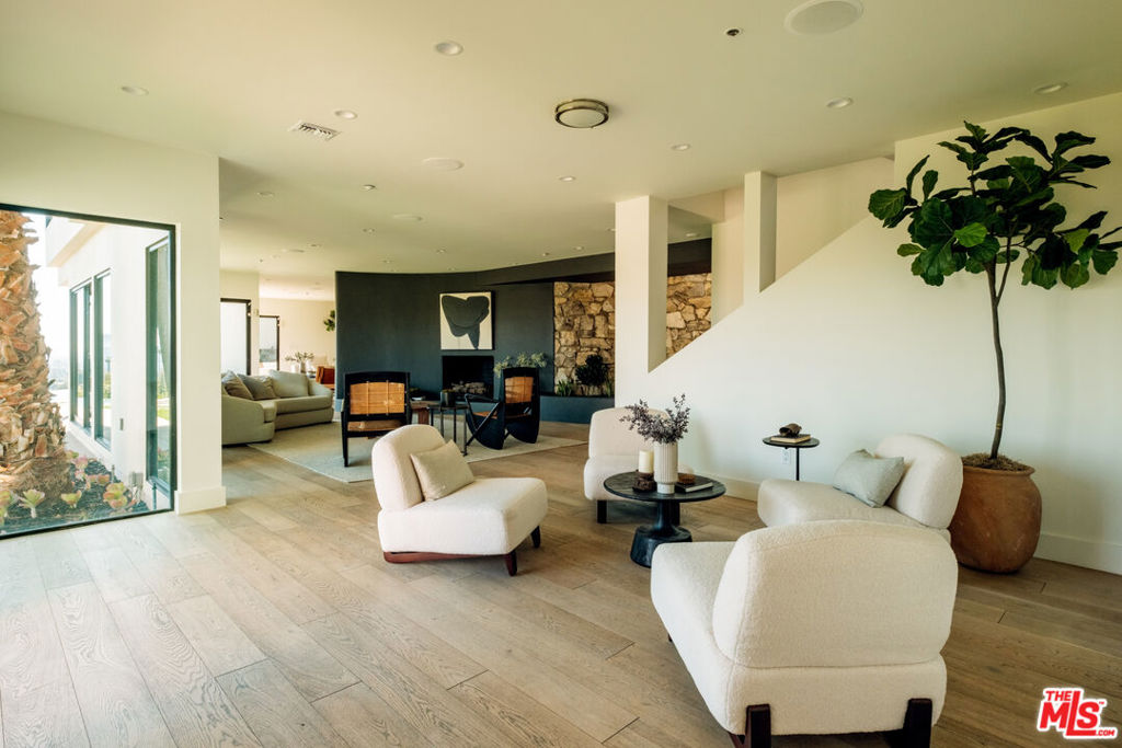 1185 Loma Linda Drive