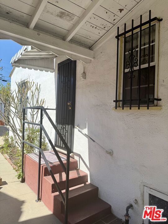 1917 Hauser Boulevard