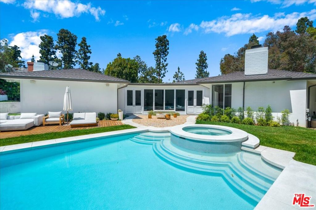 909 N Alpine Drive