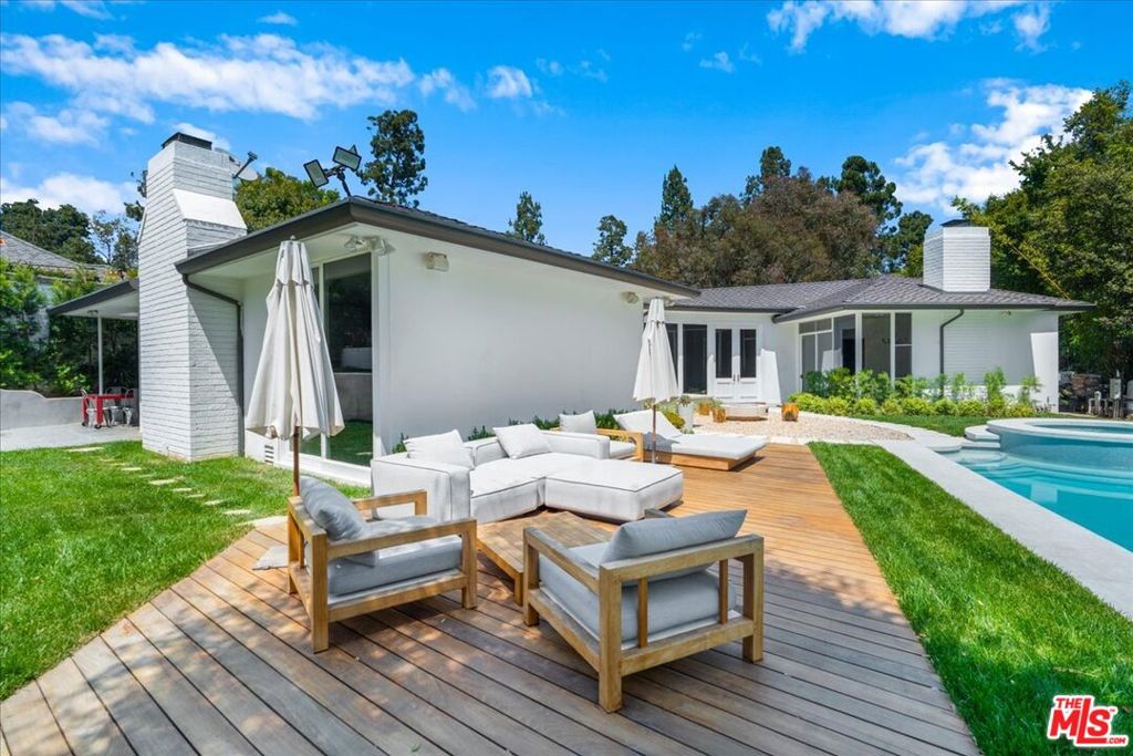 909 N Alpine Drive