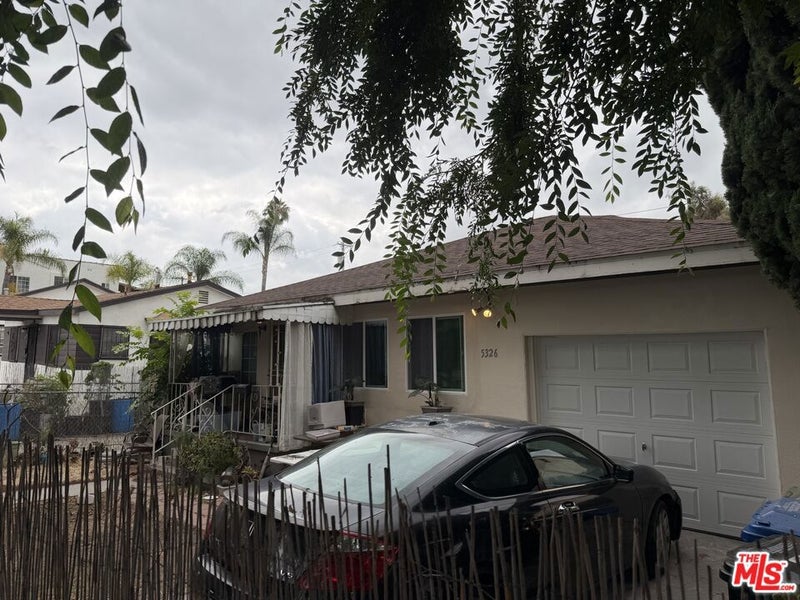5328 Navarro Street