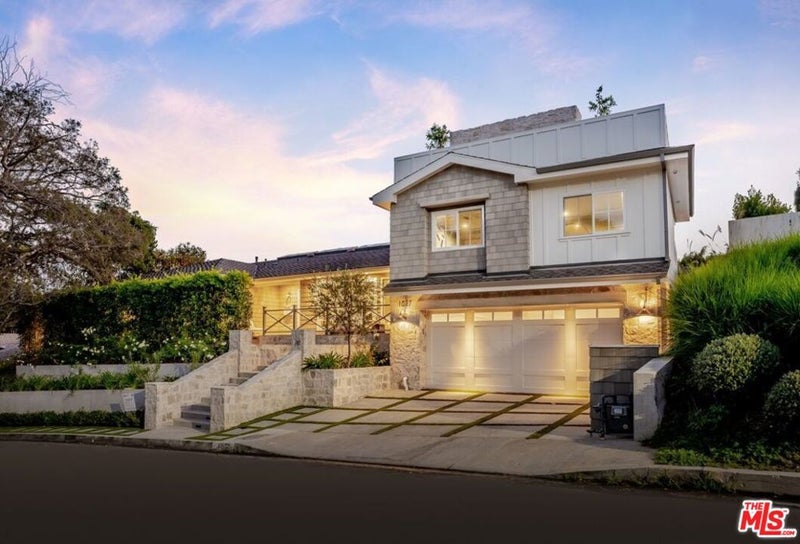 1037 Maroney Lane