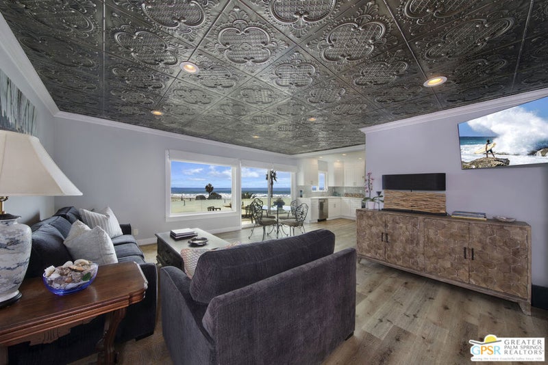 251 Lower Cliff Drive 10