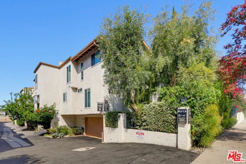 Photo of 5339 Coldwater Canyon Avenue #B, Los Angeles, CA 91401 (MLS # 26990381)