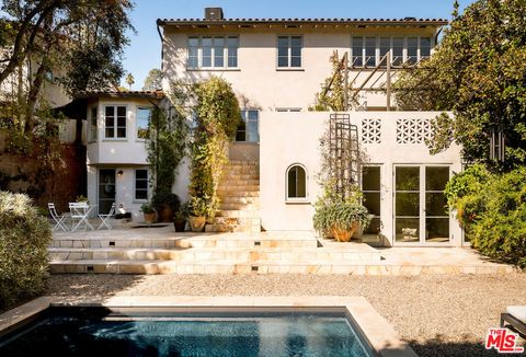 2252 Kenilworth Avenue Los Angeles CA 90039