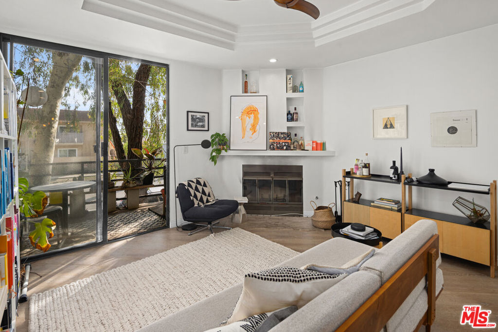 2500 Abbot Kinney Boulevard 7