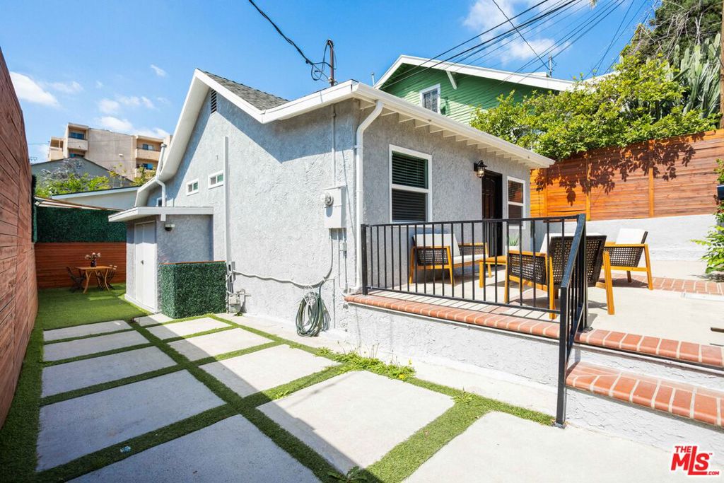 2210 Clinton Street