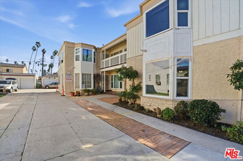 1642 Crenshaw Boulevard