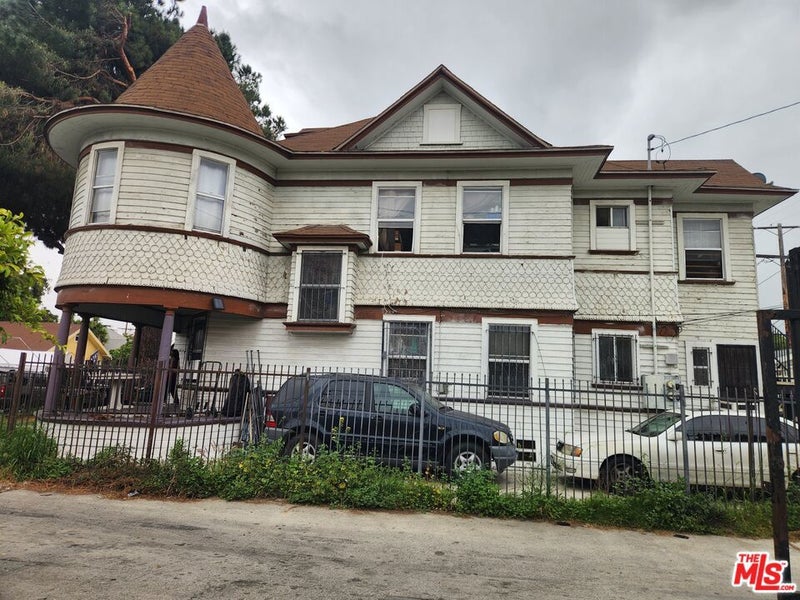 626 E 54th Street