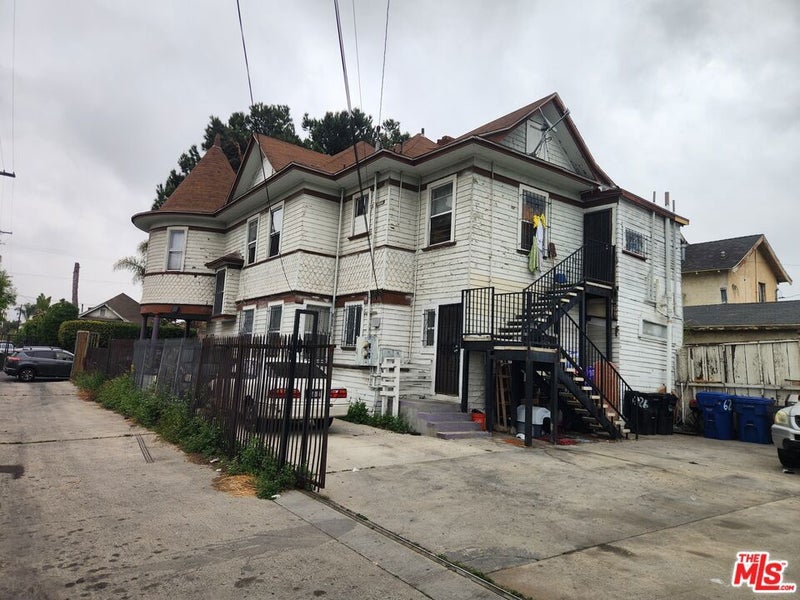 626 E 54th Street