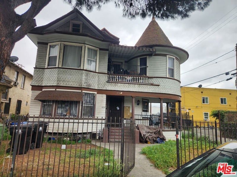 626 E 54th Street
