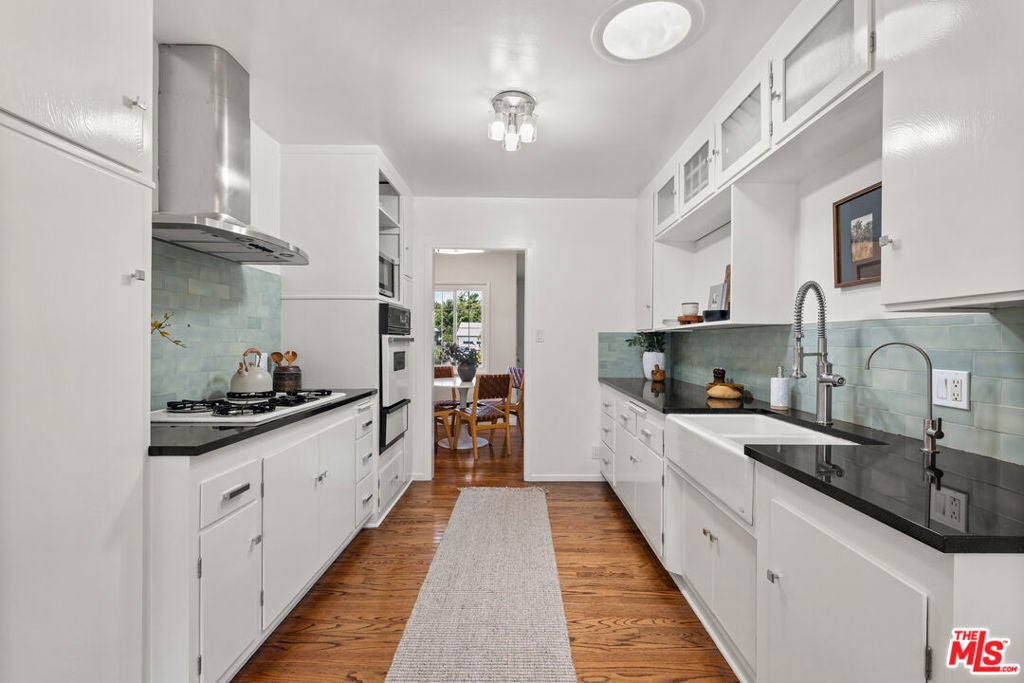 5430 W 76th Street