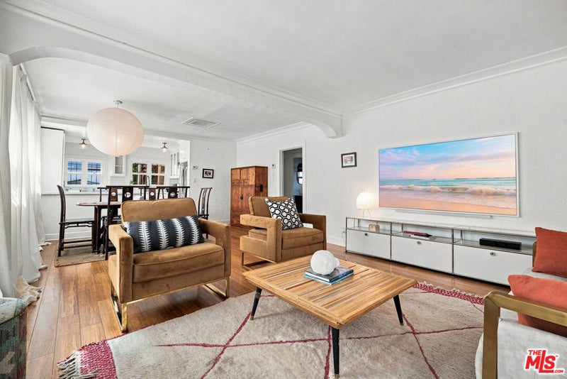 1308 W 56th Street