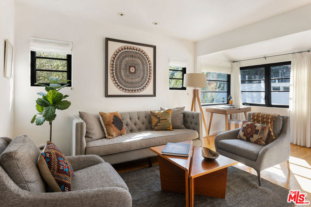 3117 Berkeley Avenue