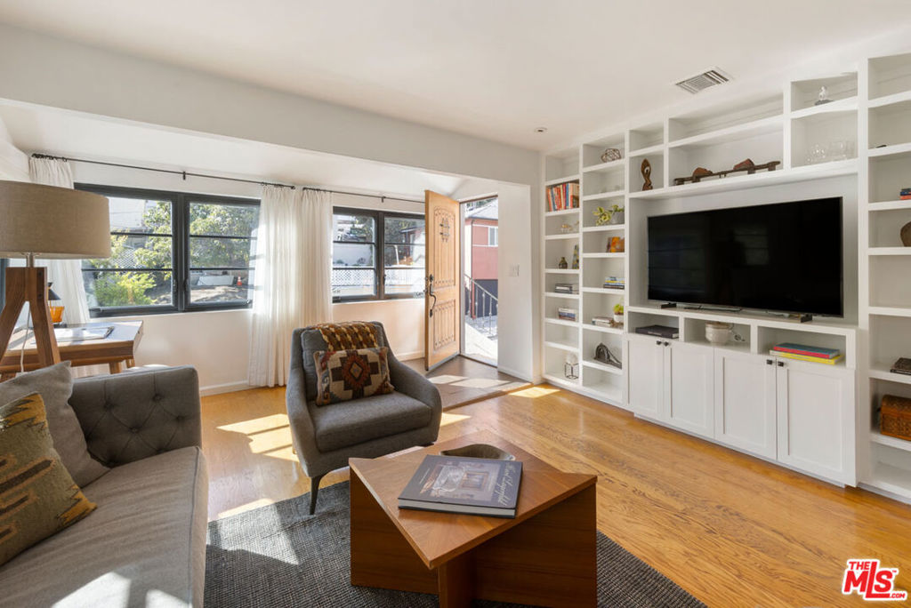 3117 Berkeley Avenue