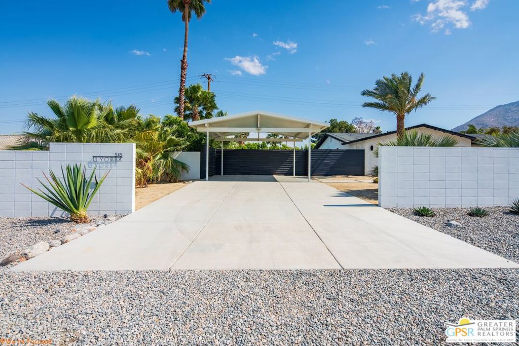 545 W Yorba Road
