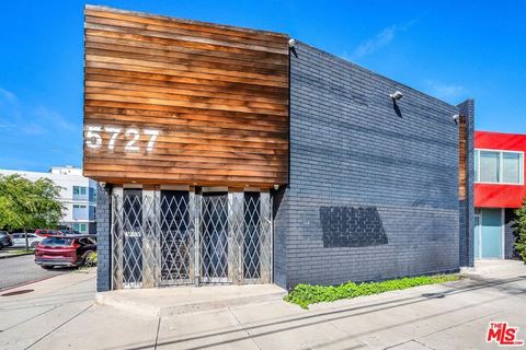 5727 W Adams Boulevard Los Angeles CA 90016