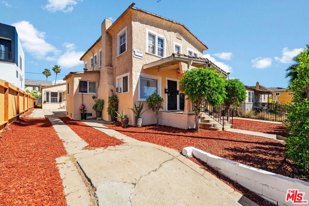Properties 2 1432 S Cloverdale Avenue