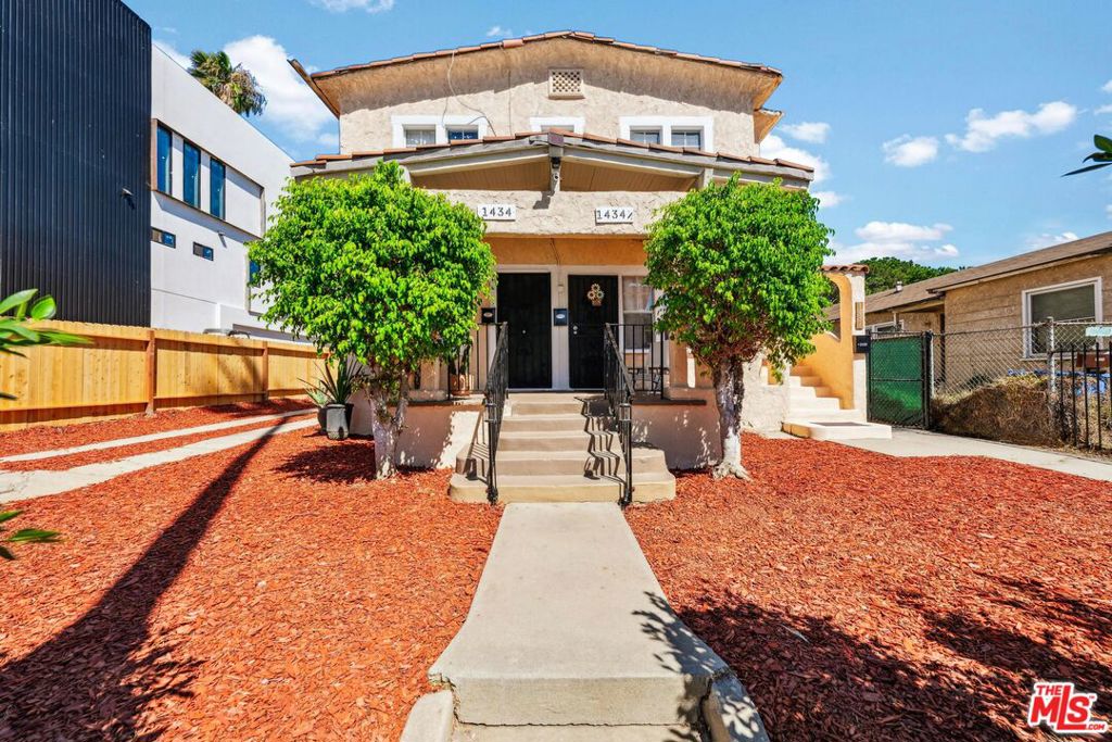 Properties 1 1432 S Cloverdale Avenue