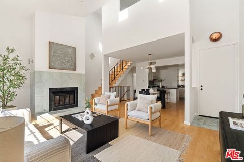 12515 Pacific Avenue 203 Los Angeles CA 90066