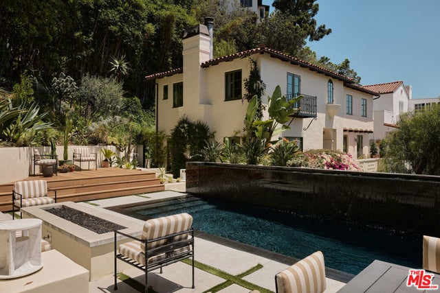 7939 Hillside Avenue, Los Angeles