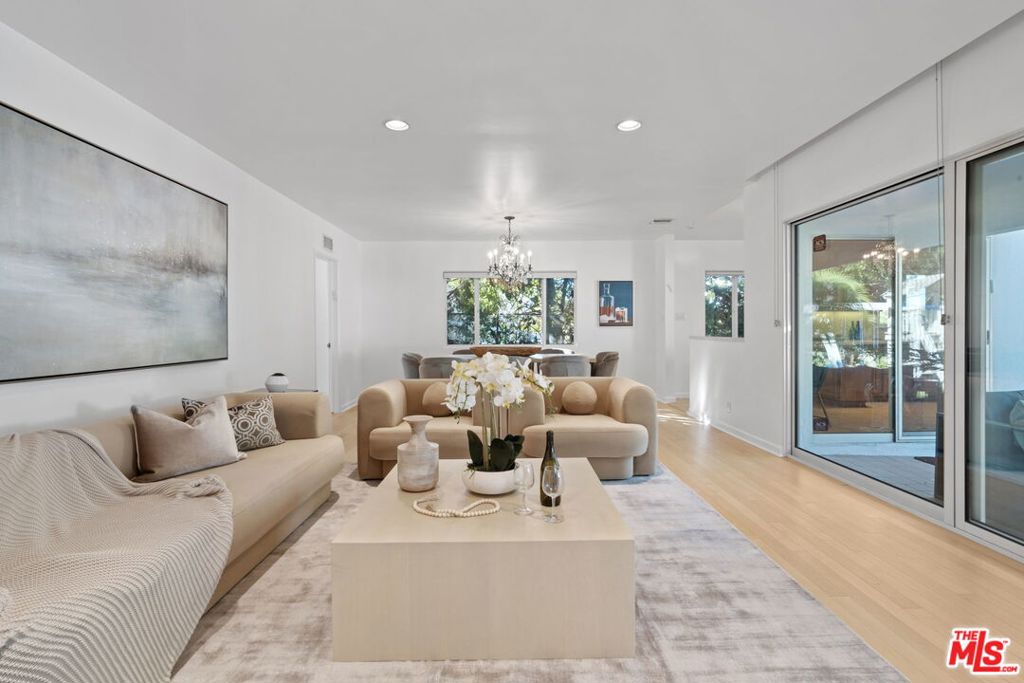 1601 S Beverly Drive