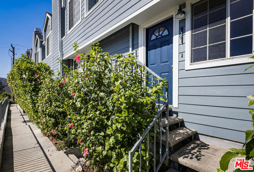 4530 Ramsdell Avenue 11