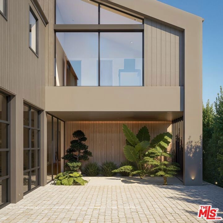 932 Chautauqua Boulevard